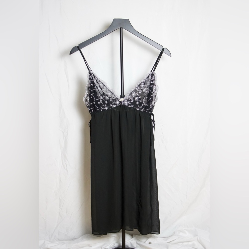 Blossom Black Embroidered Spaghetti Strap Slip Dress Size L Y2K